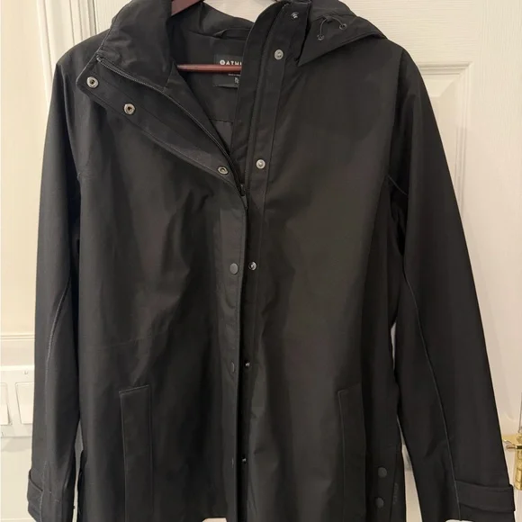 Athleta RainOut Sutro Trench in Black - Picture 4 of 8